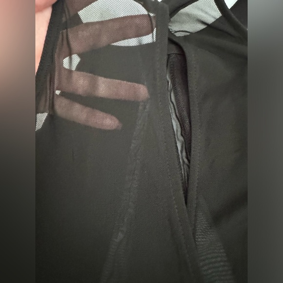 Mesh bodycon mini dress - Picture 7 of 10